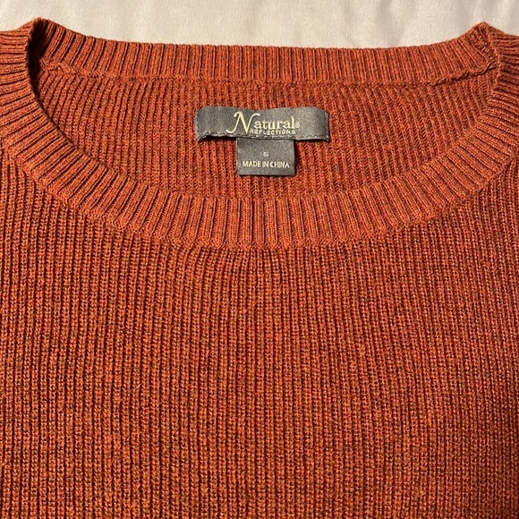 Sweater - Picture 3 of 4